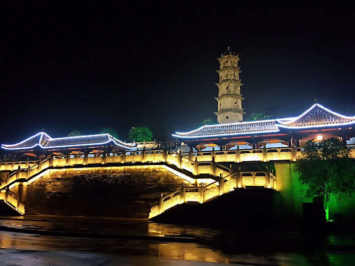 广东大发国际官网网站
LED科技照明--笔锋塔亮化.png